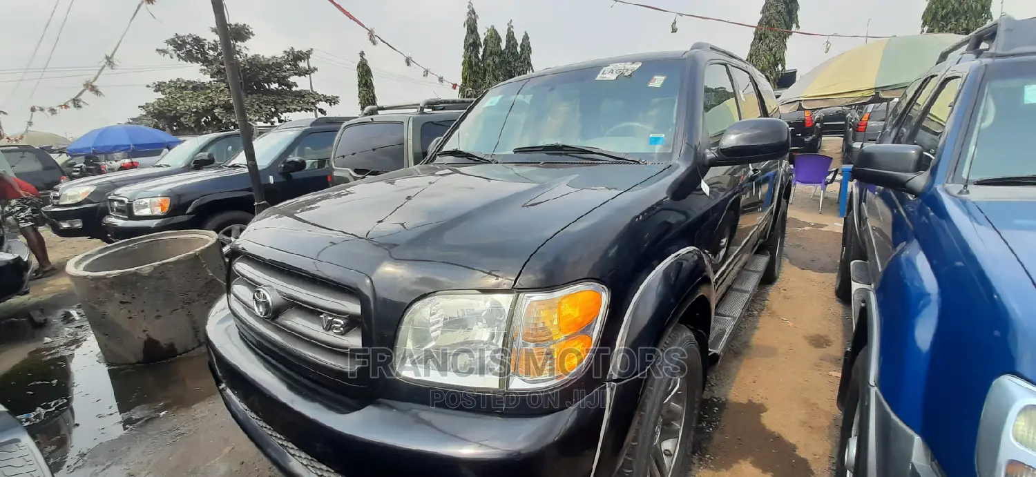 Toyota Sequoia 2004 Black