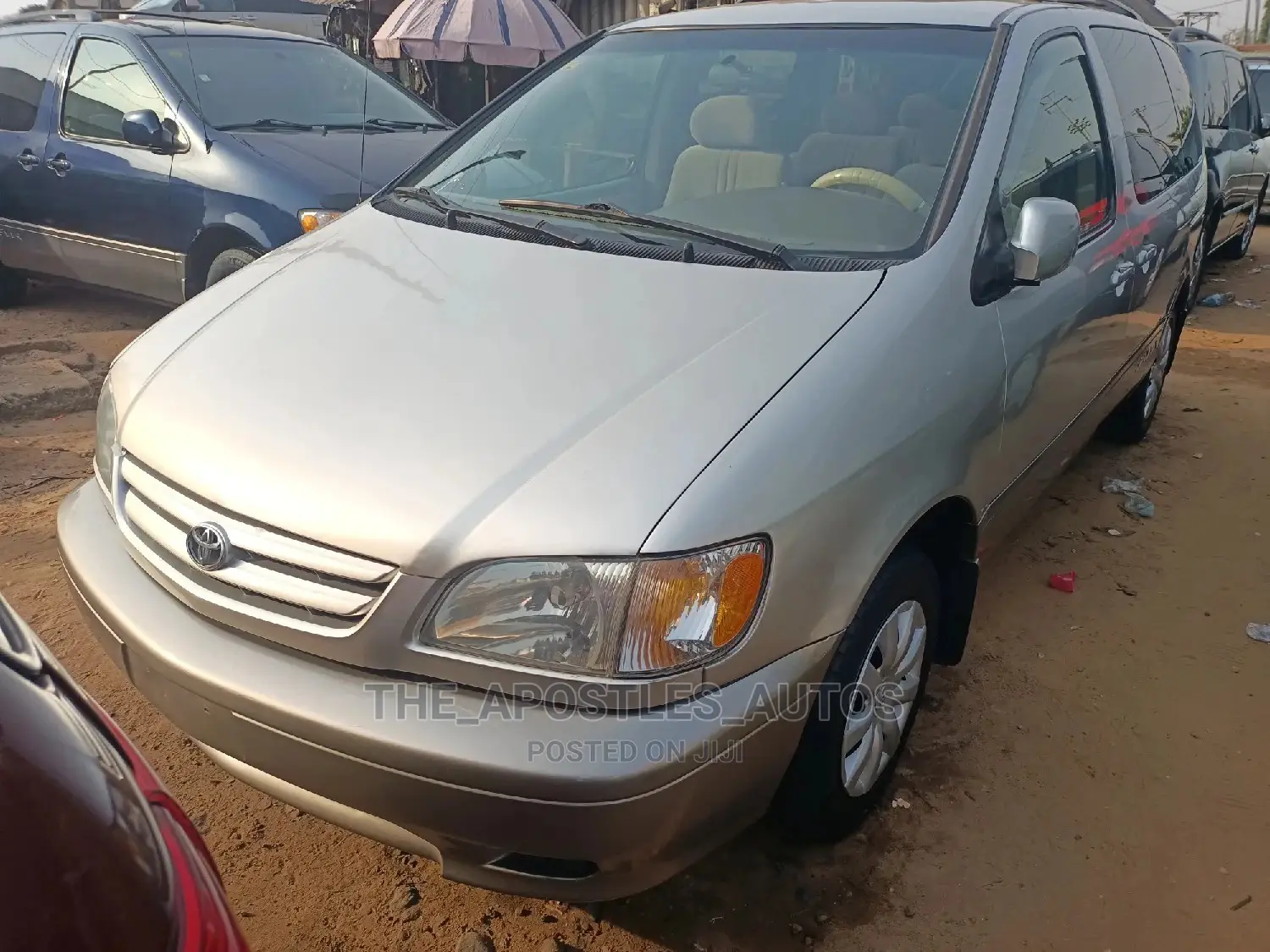 Toyota Sienna LE 2002 Silver