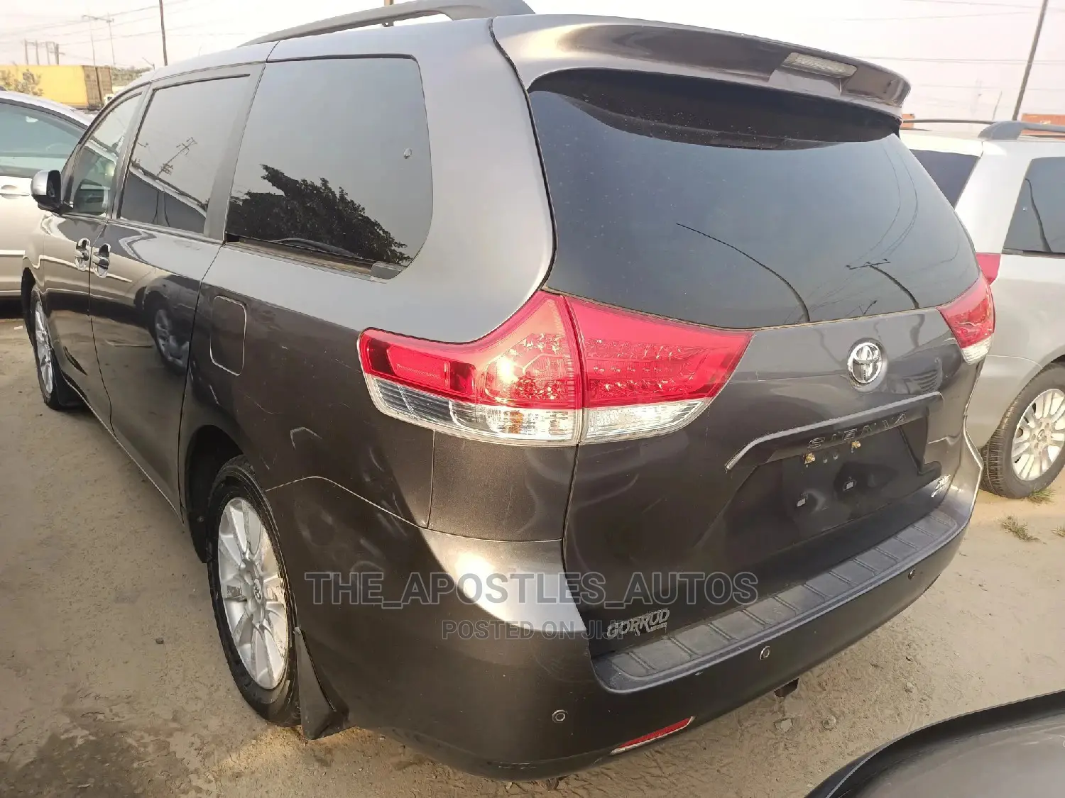Toyota Sienna XLE 7 Passenger Mobility 2012 Gray
