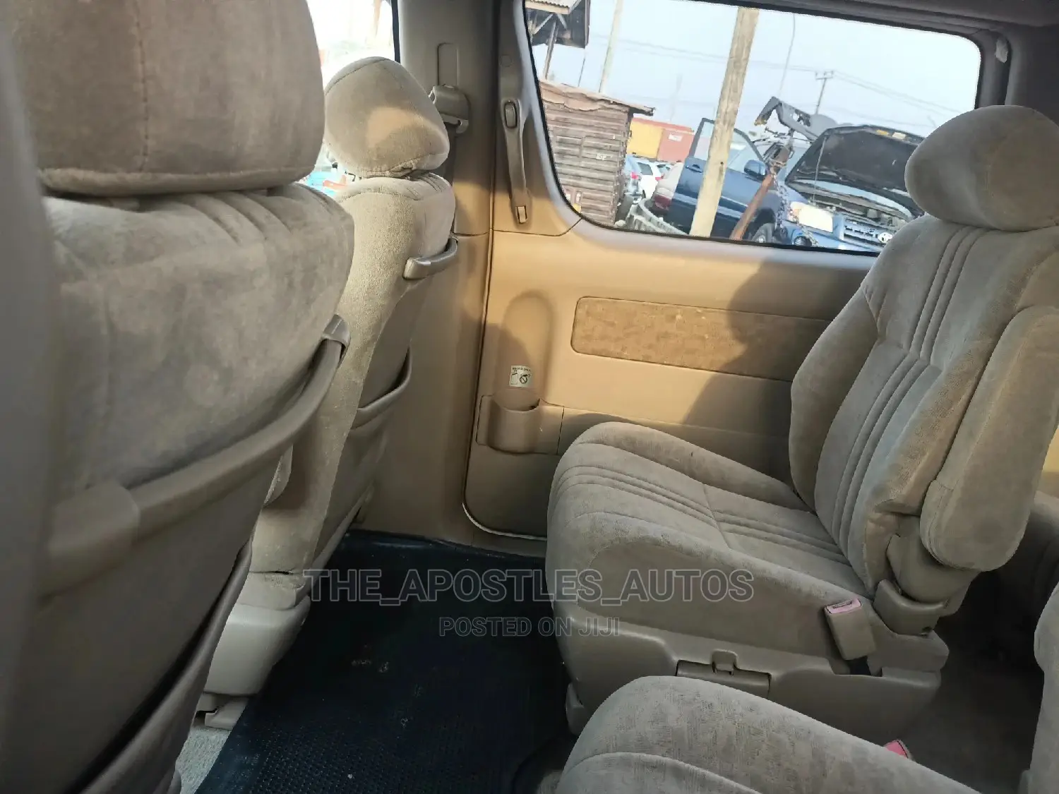 Toyota Sienna LE 2001 White