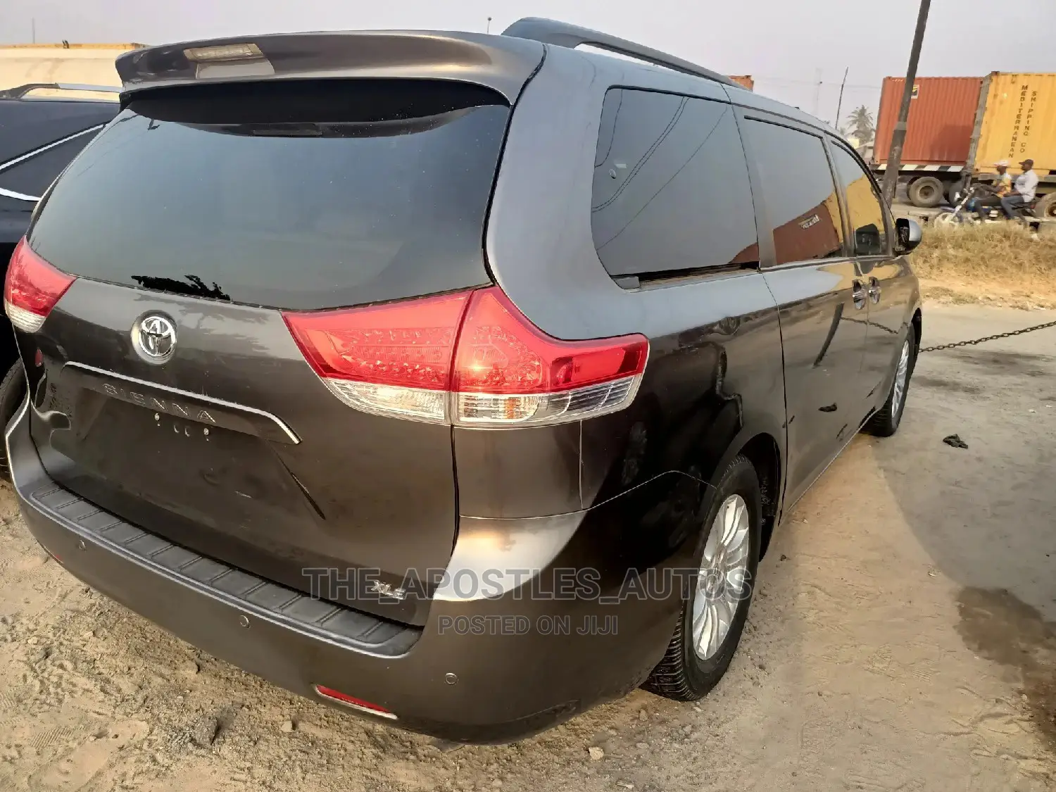 Toyota Sienna XLE FWD 8-Passenger 2013 Gray