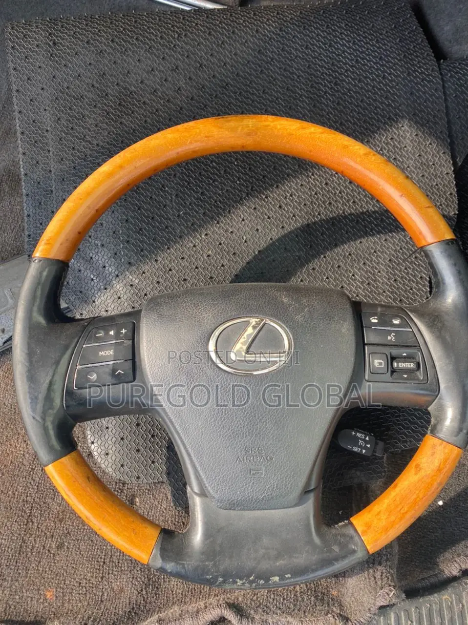 Lexus Steering Airbags and Controls Are Available