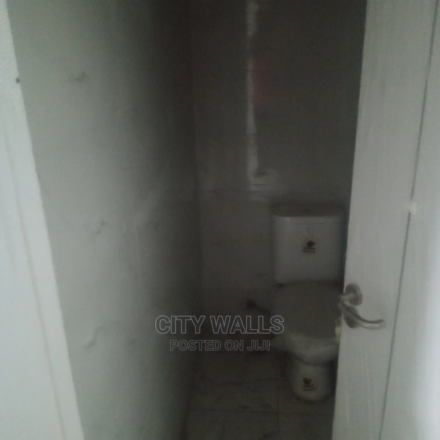 2bdrm Block of Flats in Southern View Estate, Chevron for rent