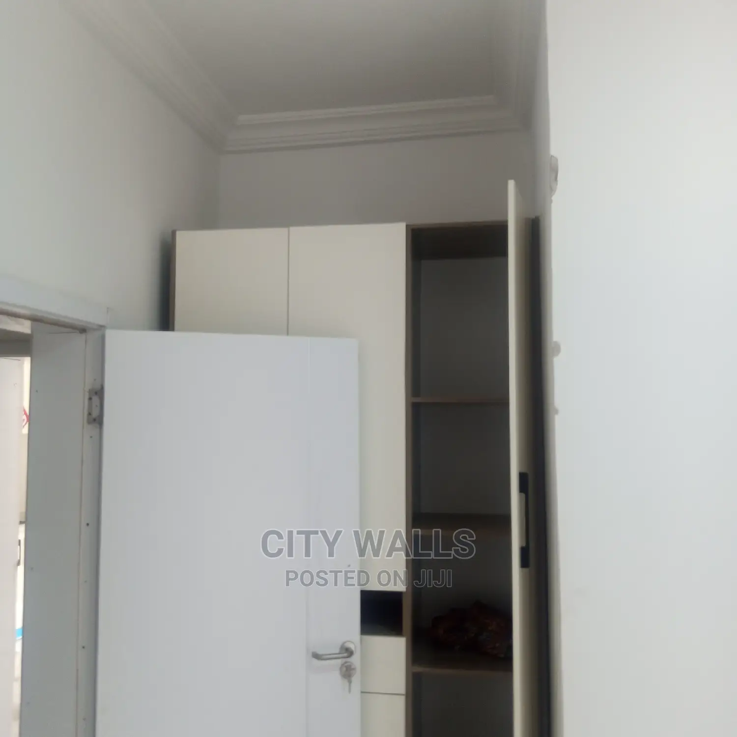 2bdrm Block of Flats in Southern View Estate, Chevron for rent