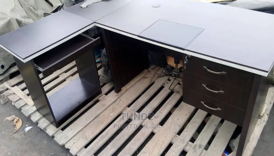 Quality Situp Office Table