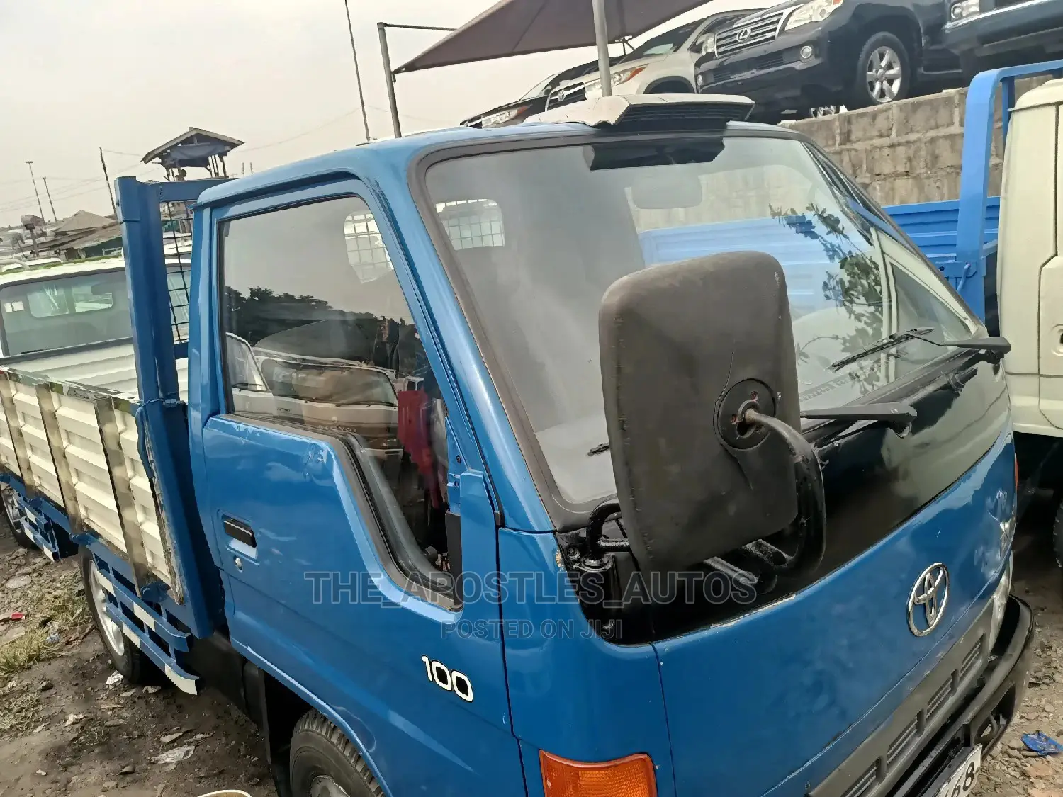 Toyota Dyna 100 Mini Truck