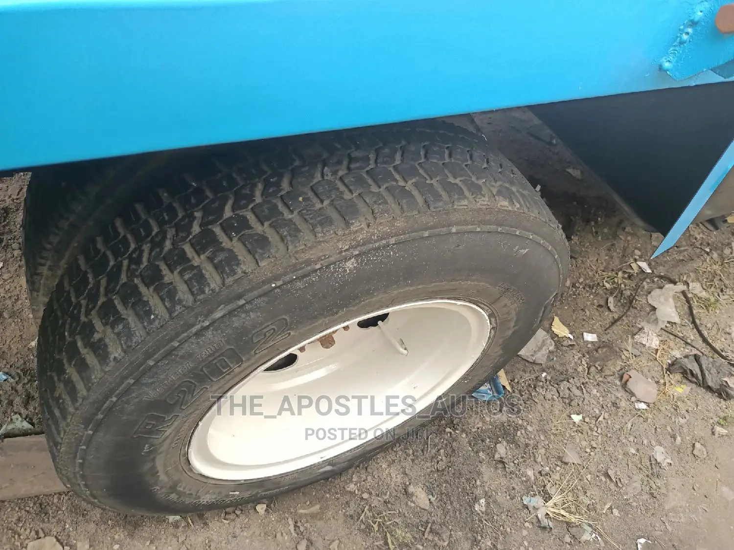 Six Tyres Toyota Dyna Mini Truck