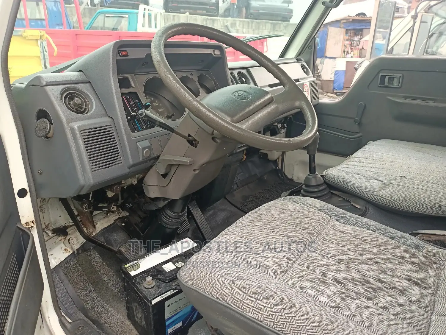 Six Tyres Toyota Mini Van