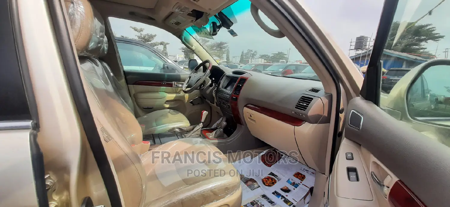 Lexus GX 470 2008 Gold