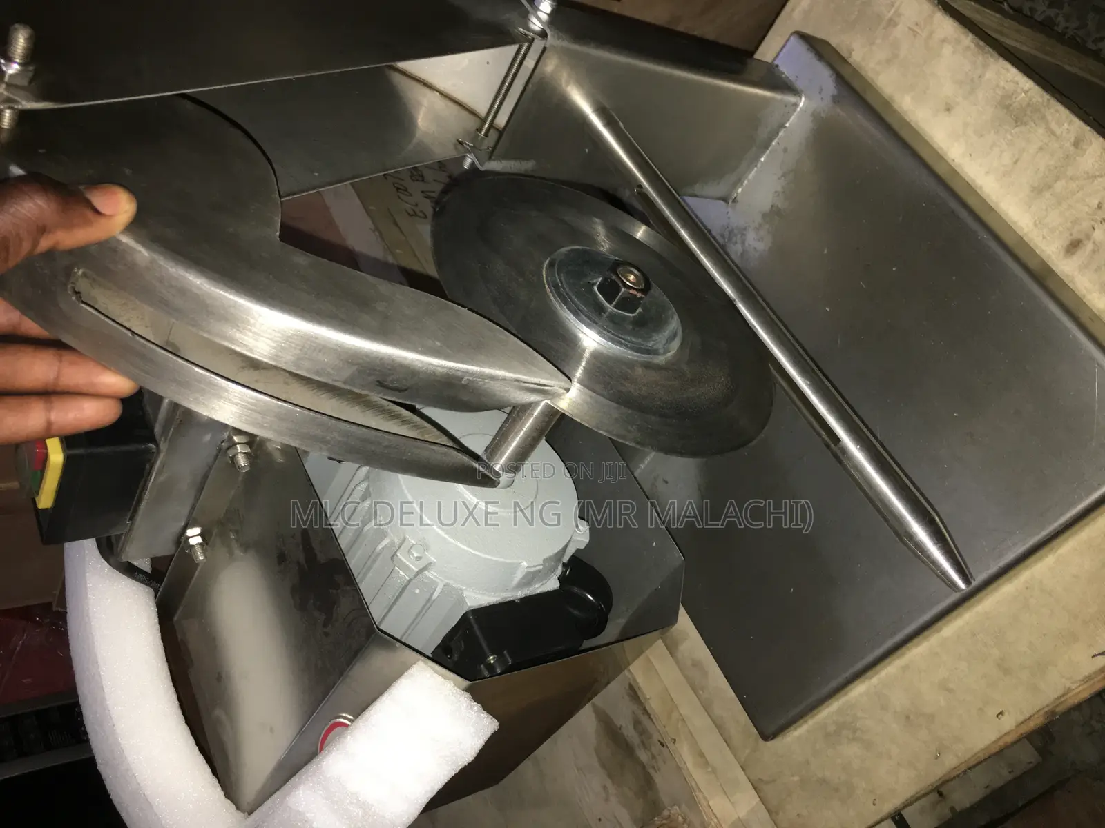 Multi Purpose Chicken Cutting Machine/Chicken Split Saw