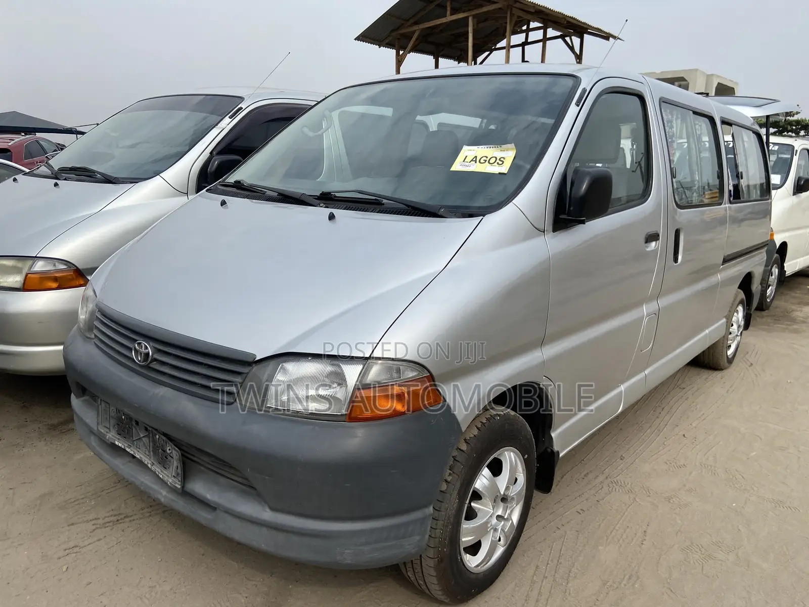 Toyota HiAce 2006 Grey