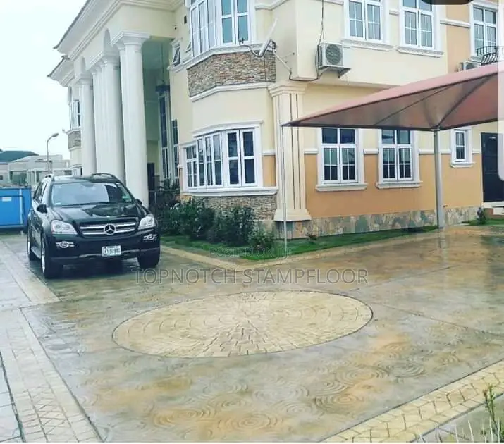 Compound Floor