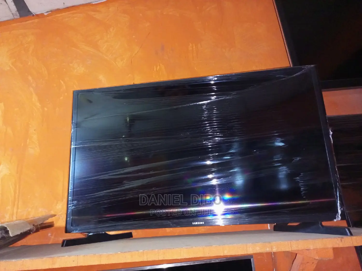 Samsung 32 Inches Smart TV