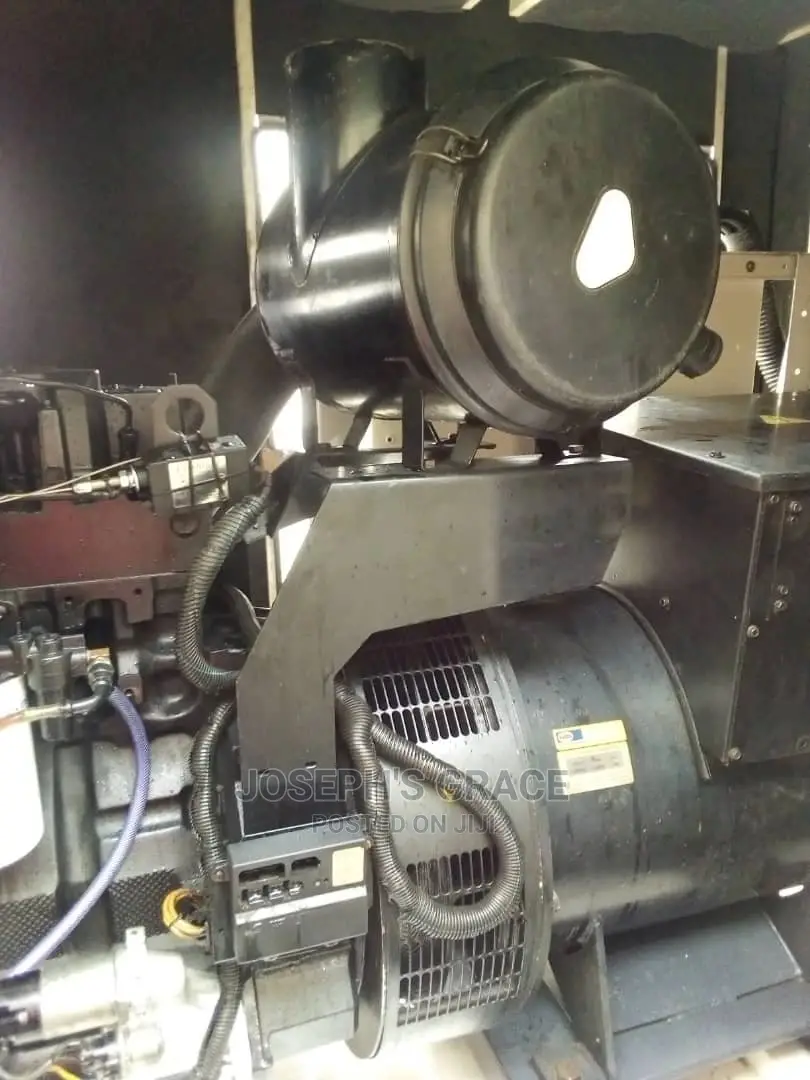 250kva FG Wilson Sound Proof Generator( Manual) UK.