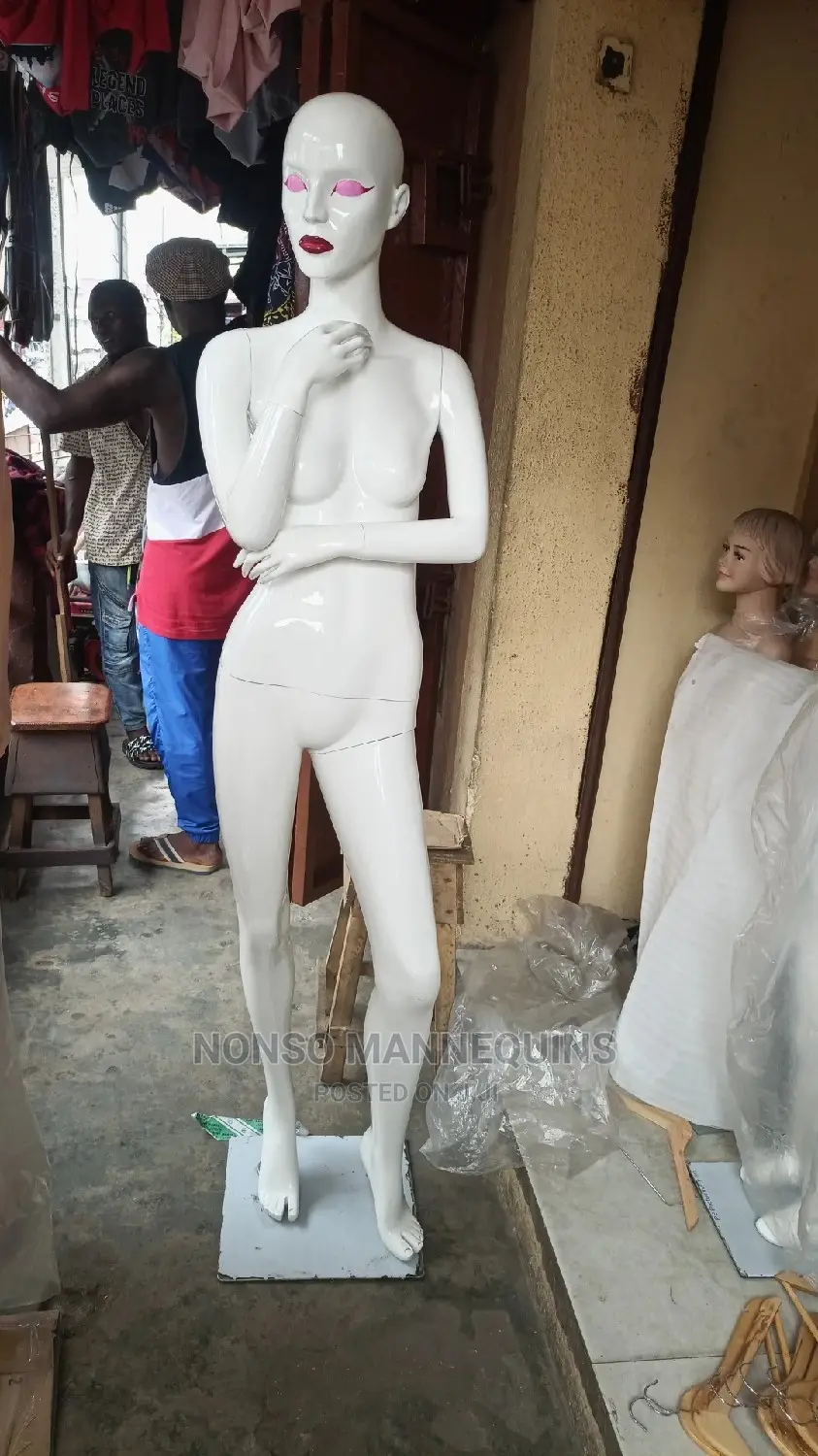 Glossy White Size 8 Fibre Display Mannequin
