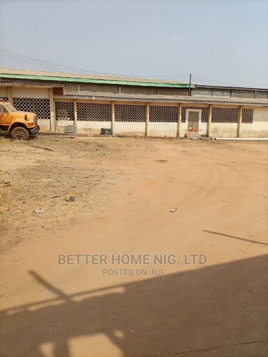 Warehouse 10000 Square Meter Capacity