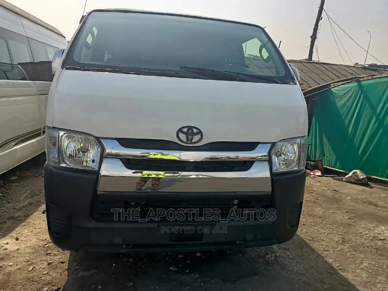 Toyota HiAce 2009 White