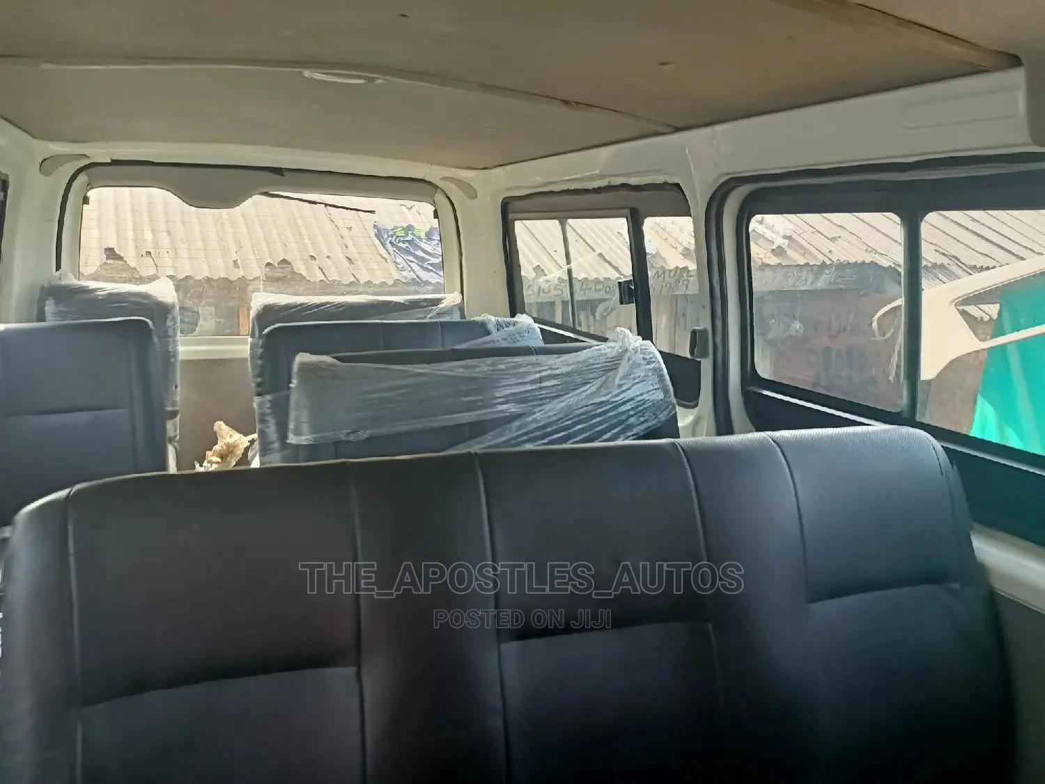 Toyota HiAce 2009 White