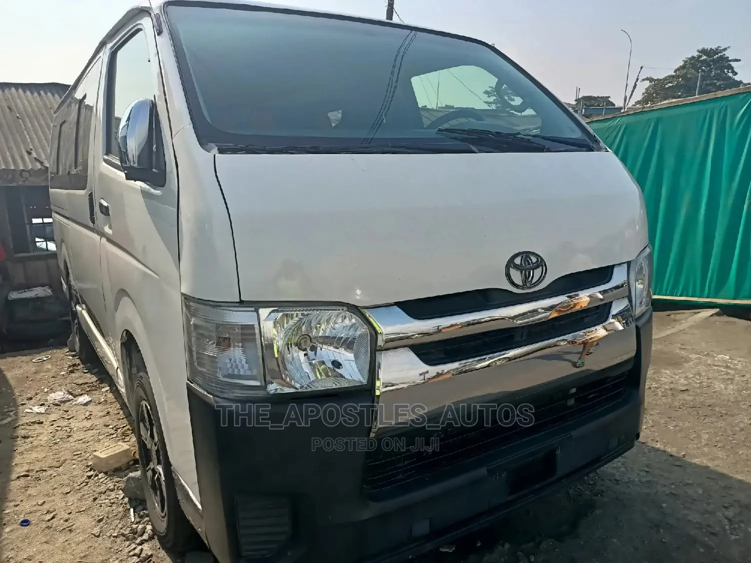 Toyota HiAce 2009 White
