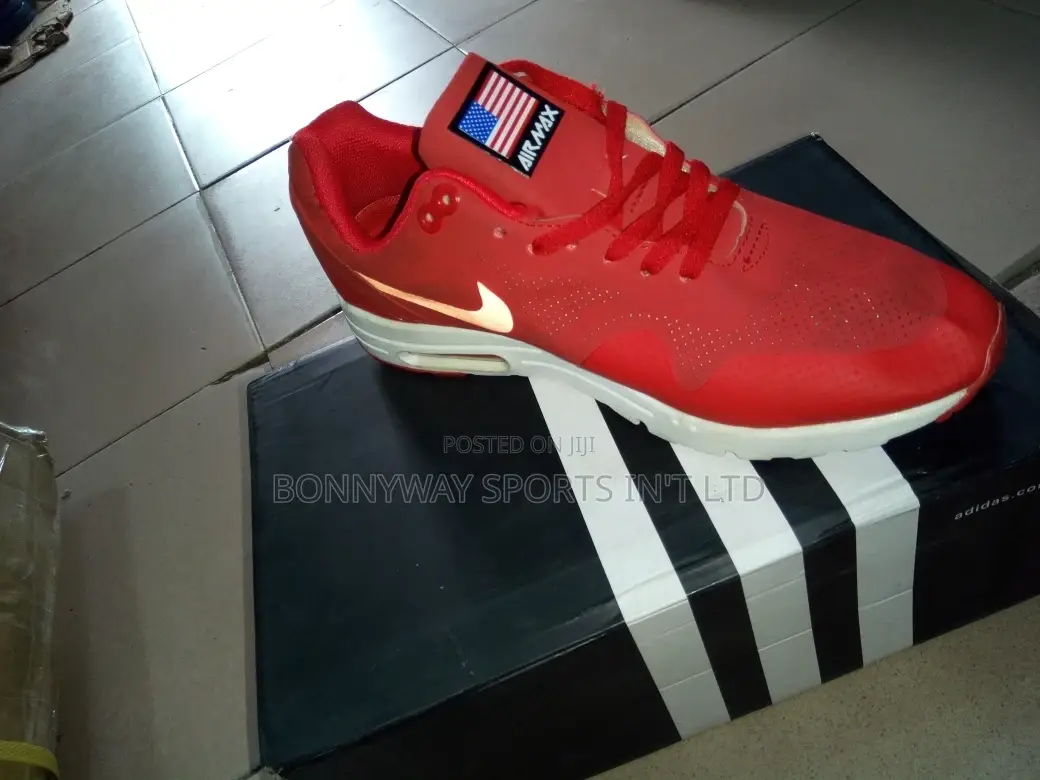 Nike Sports Jugging Canvas