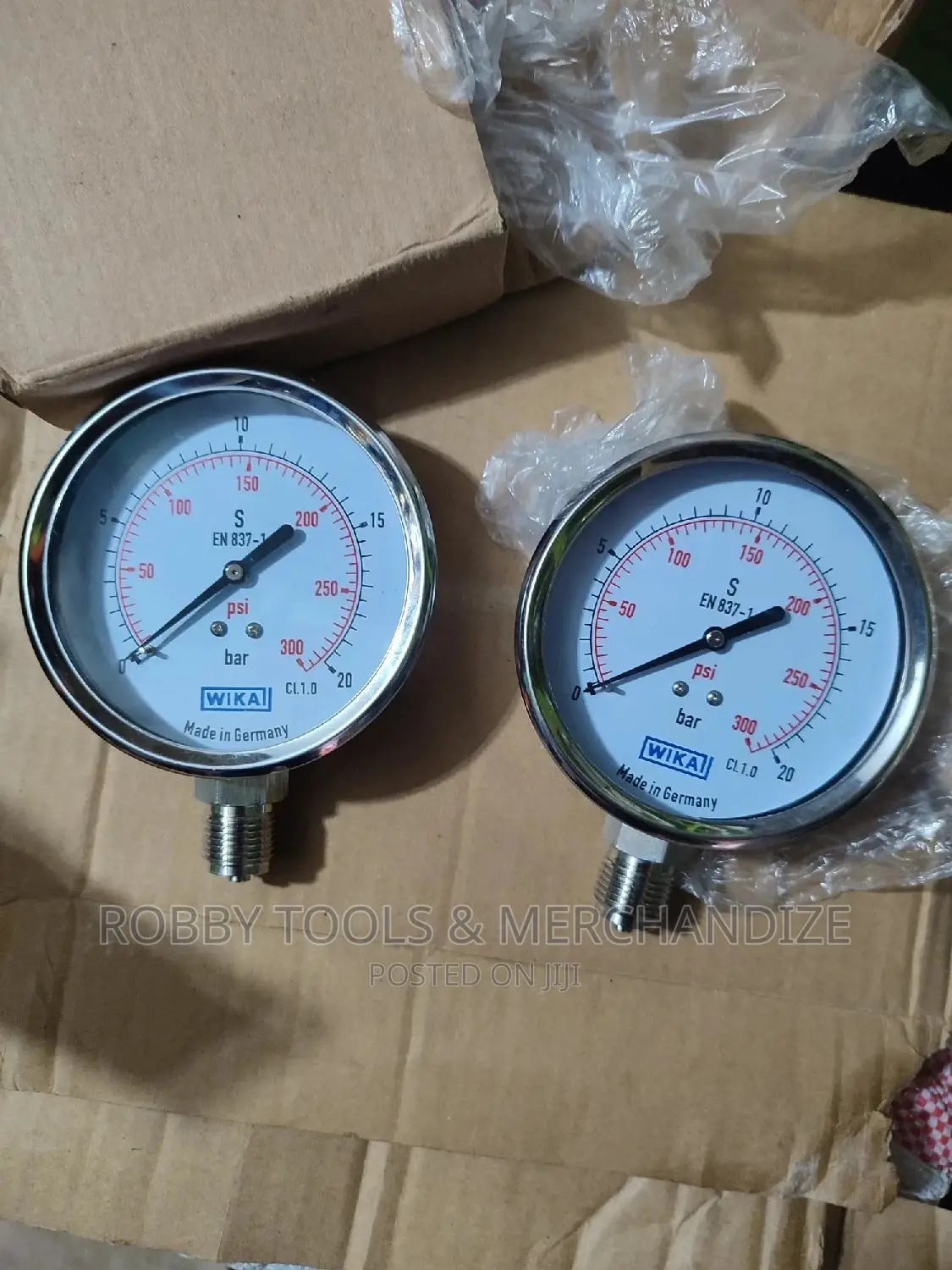 Pressure Gauge 20bar 300psi 4"