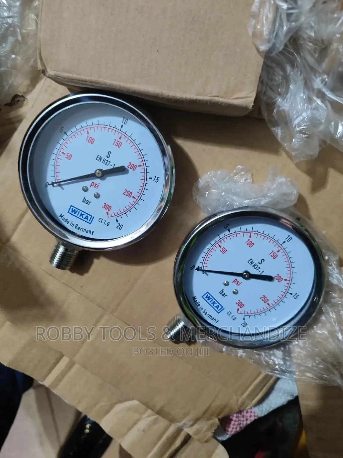 Pressure Gauge 20bar 300psi 4"