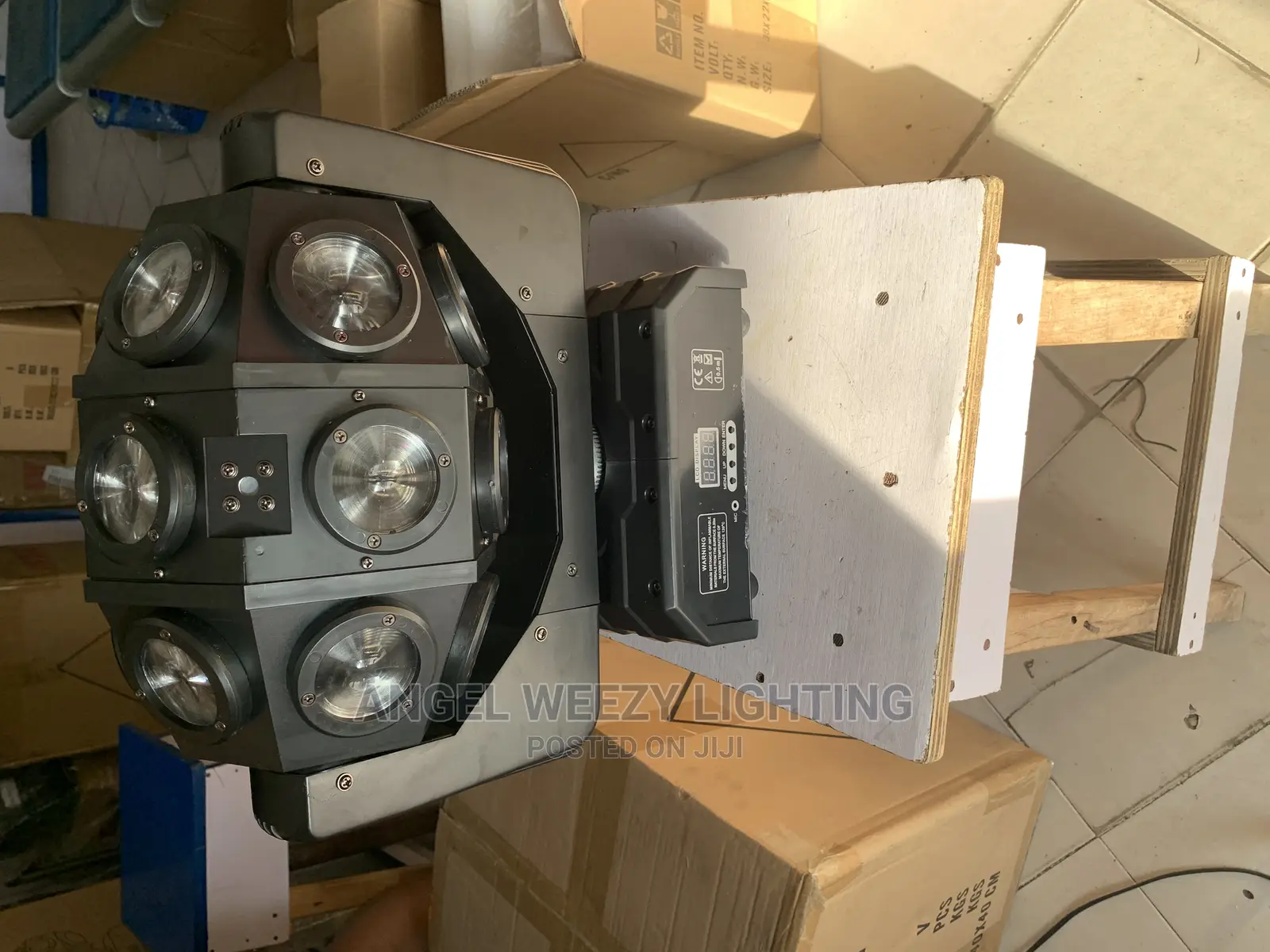 18 Eyes Moving Head With Laser