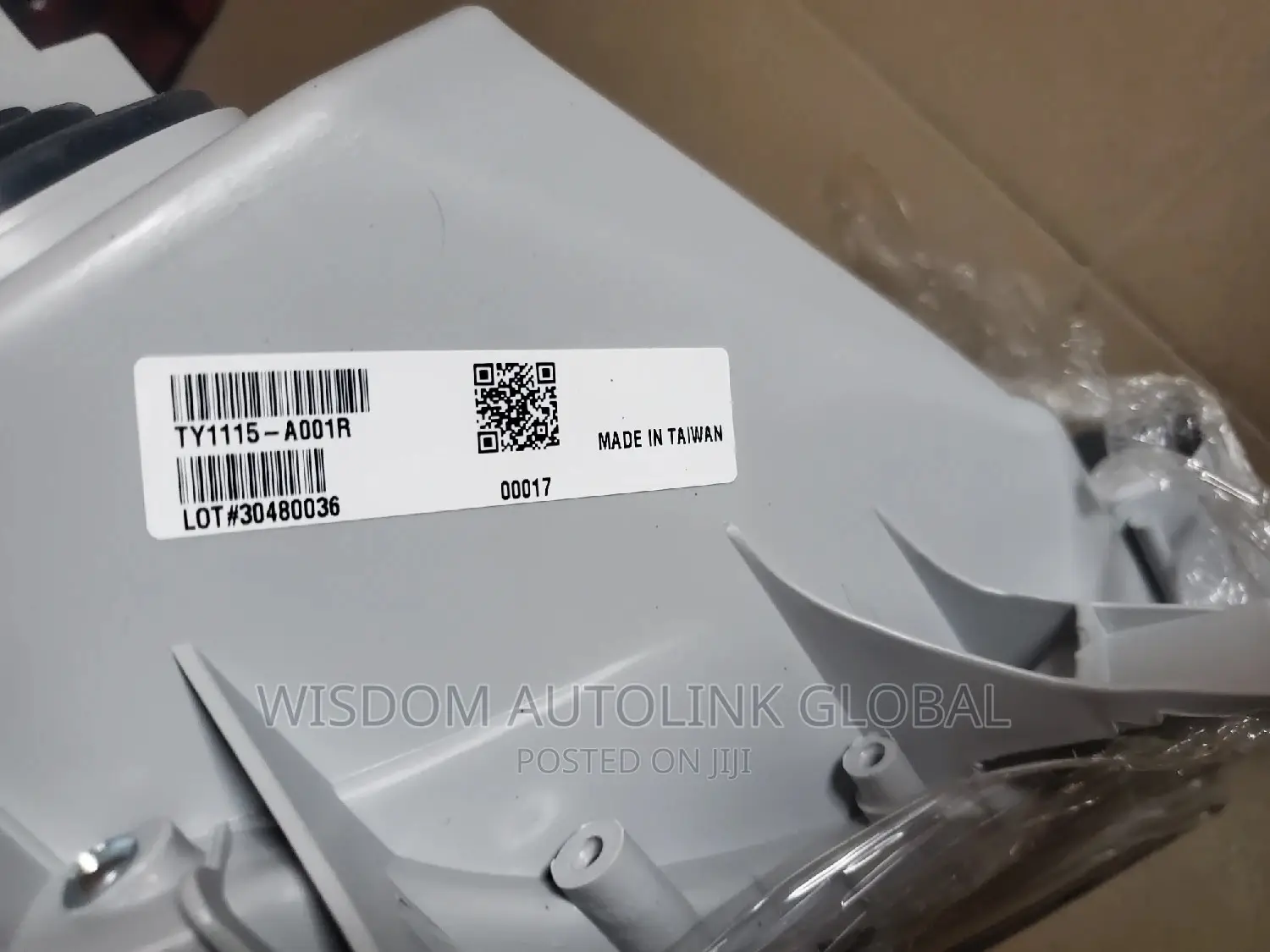 Headlights For Toyota Camry 2010/11 Model Taiwan Made