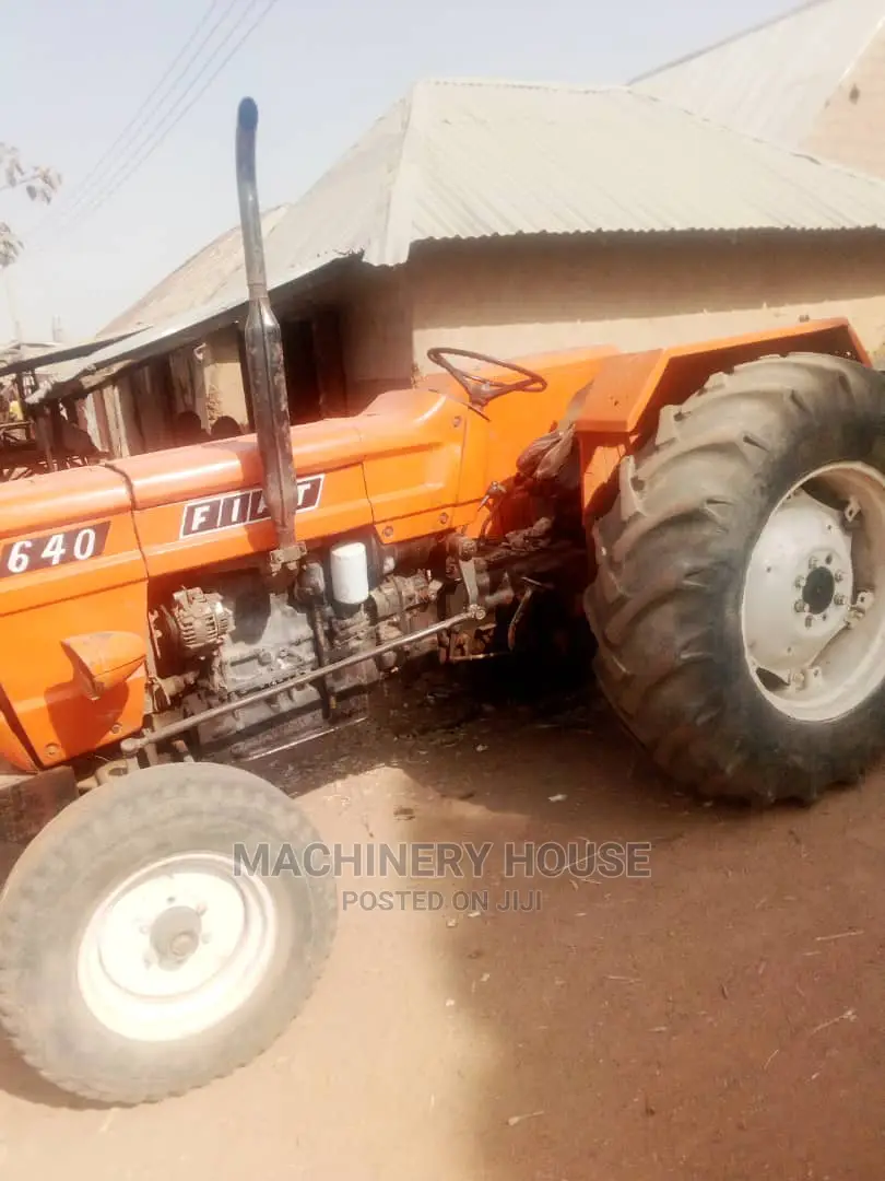 Fiat Tractor 640