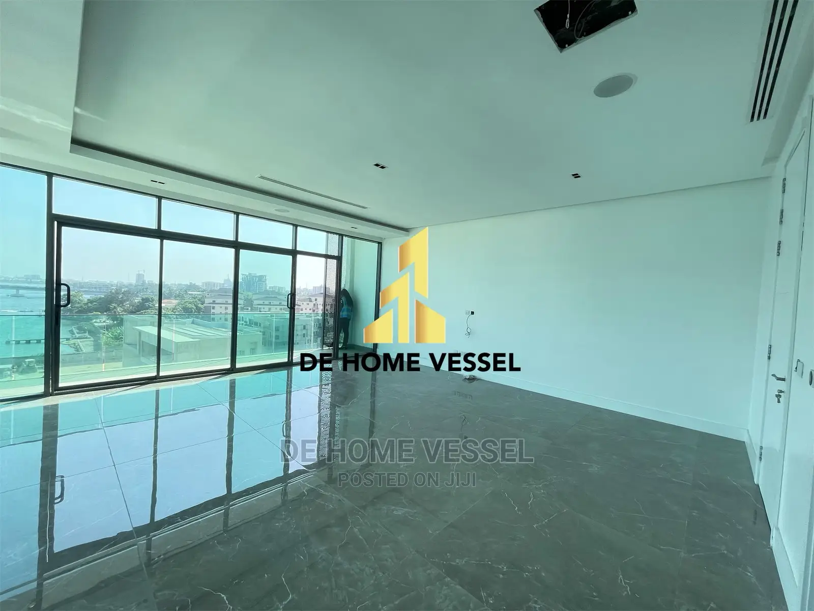 5bdrm Penthouse in Ikoyi for sale