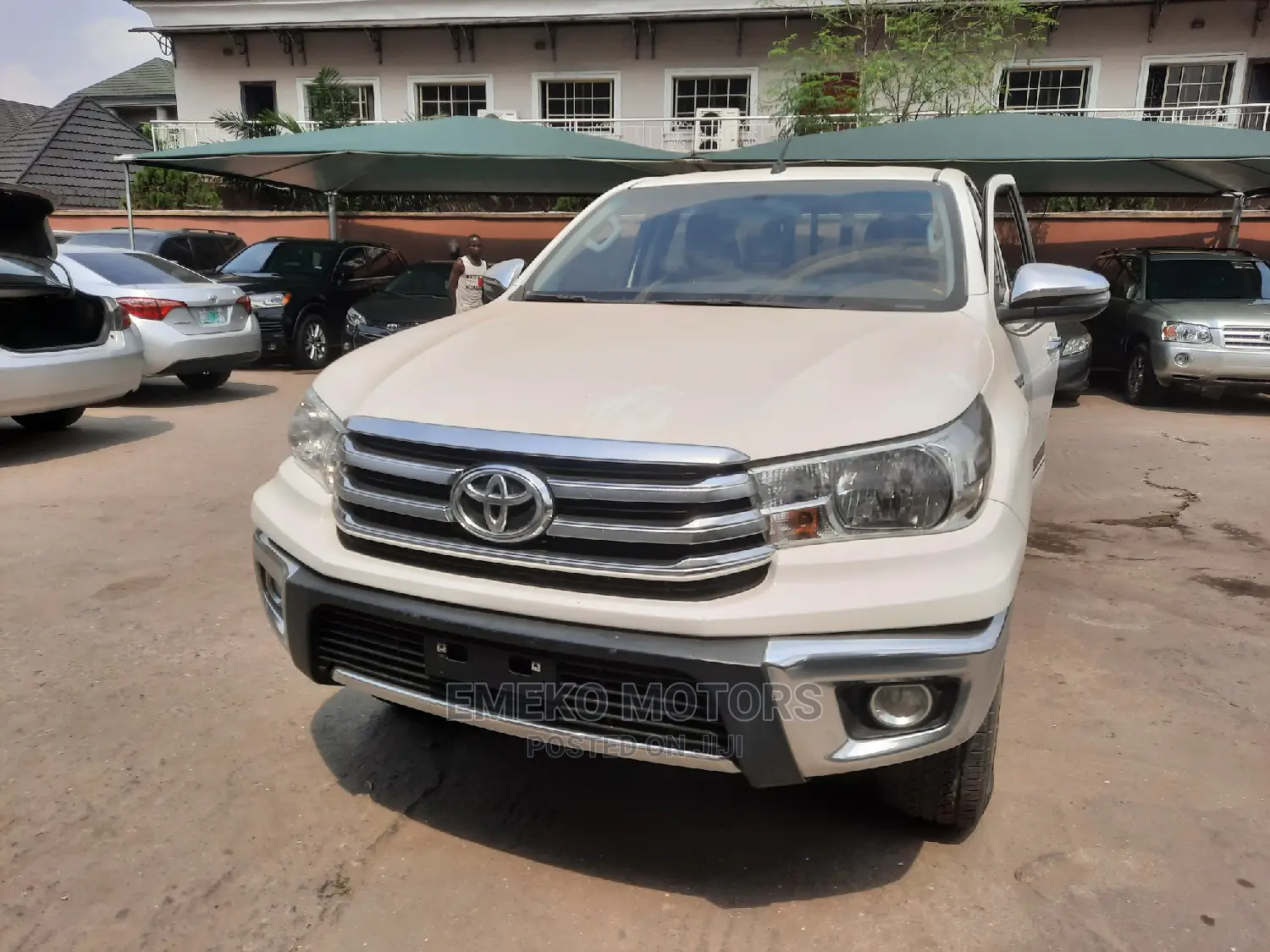 Toyota Hilux 2020 White