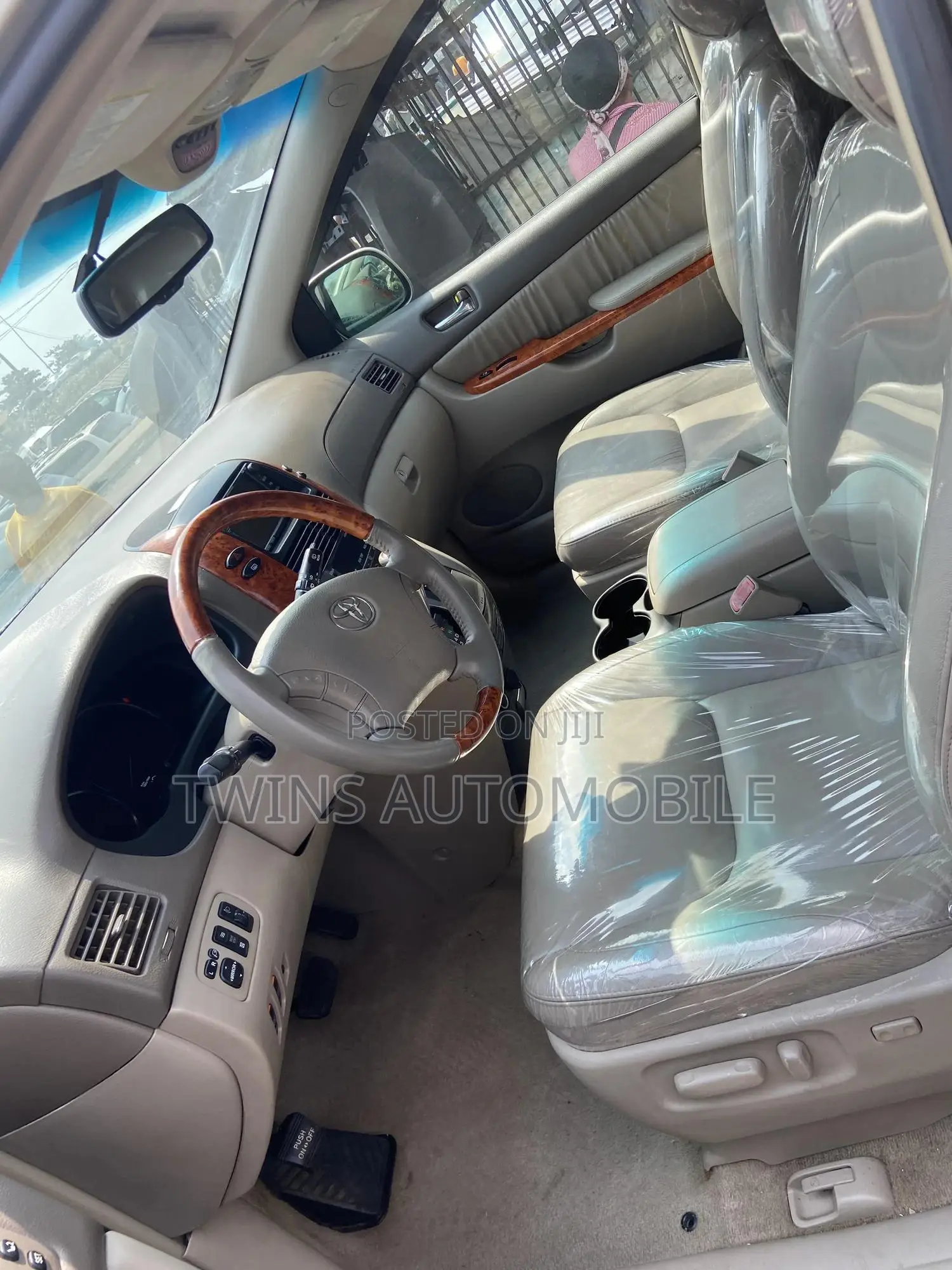 Toyota Sienna XLE Limited 4WD 2008 Gold