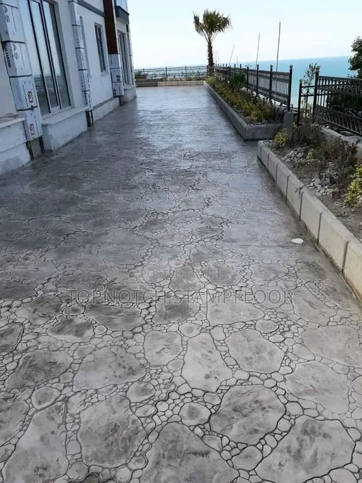 Compound Floor Tiles Design