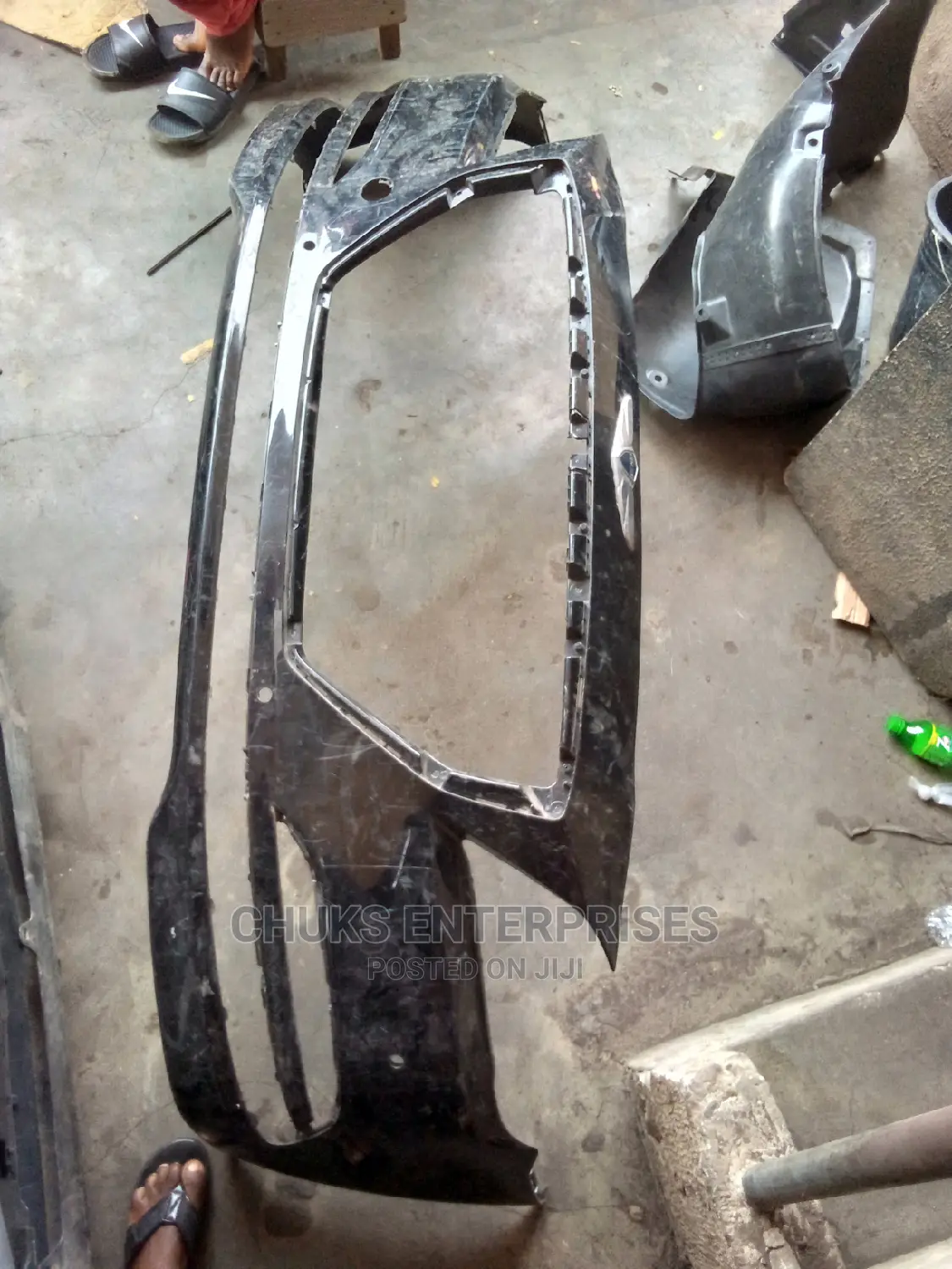 Hyundai Genesis 2017 Bumper