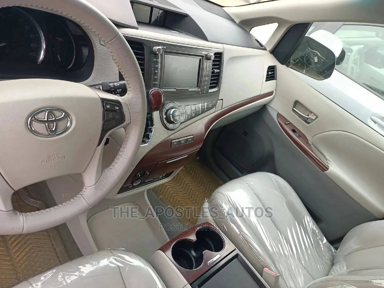 Toyota Sienna XLE 8 Passenger 2012 Gray