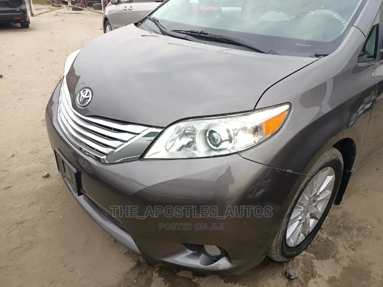Toyota Sienna XLE 8 Passenger 2012 Gray