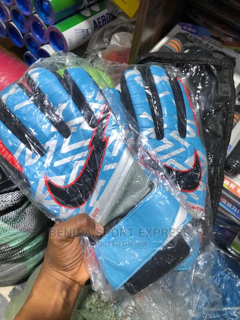 Keepers Gloves (Nike)