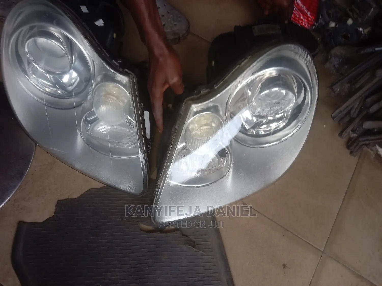 Headlight Porsche Cayenne 2004