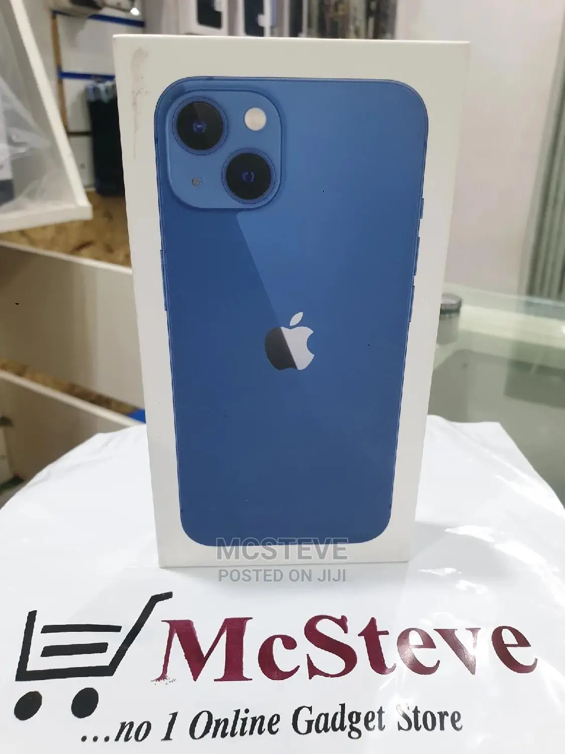 New Apple iPhone 13 256 GB Blue