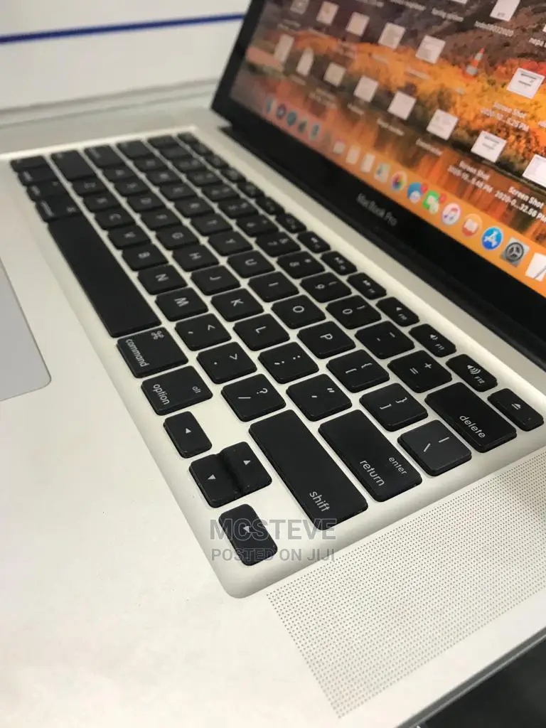 Laptop Apple MacBook Pro 2010 8GB Intel Core I7 SSD 512GB
