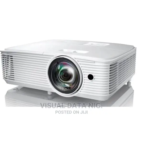 Optoma 3700 Lumens Short Throw Projector
