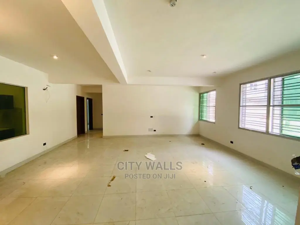 3bdrm Block of Flats in Richmond Estate, Lekki Phase 1 for rent