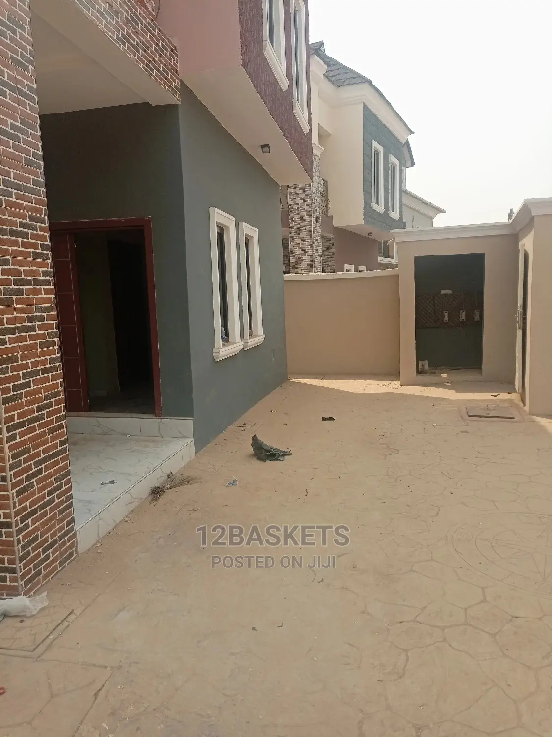Furnished 4bdrm Duplex in Oshorun Estate, Opic, Isheri North for sale