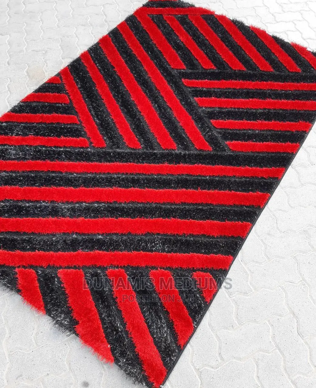 Luxury Living Room Designed Super Soft Royal Center Rug.