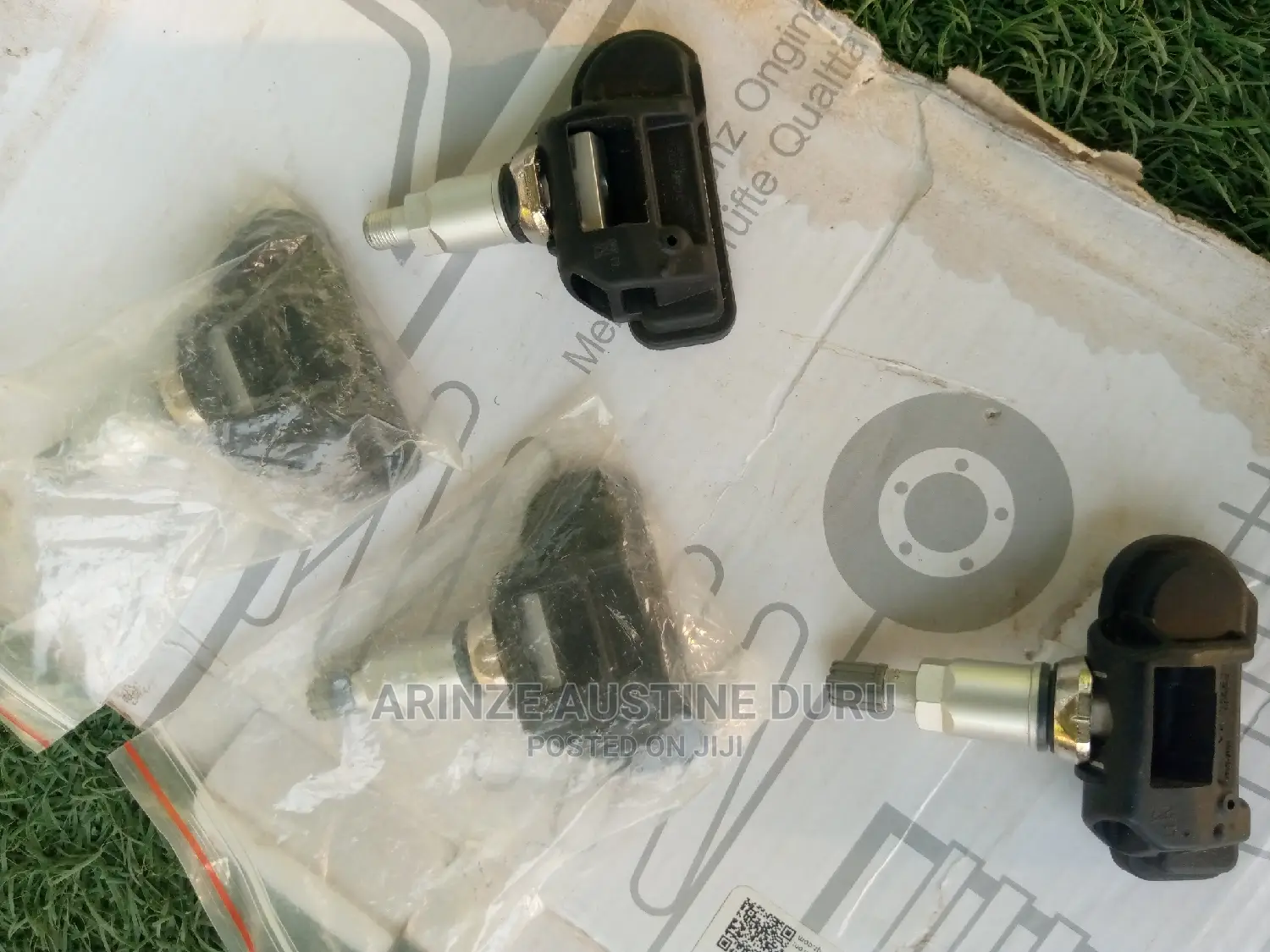Mercedex Benz Tyres Pressure Sensor Valve