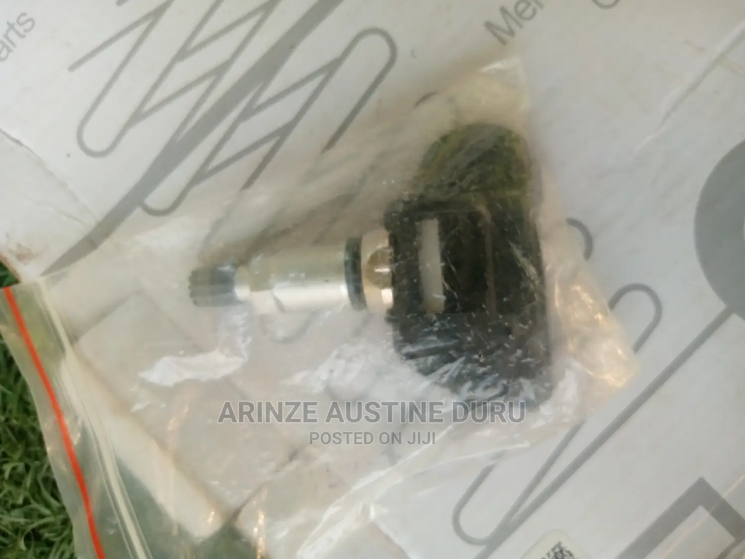 Mercedex Benz Tyres Pressure Sensor Valve