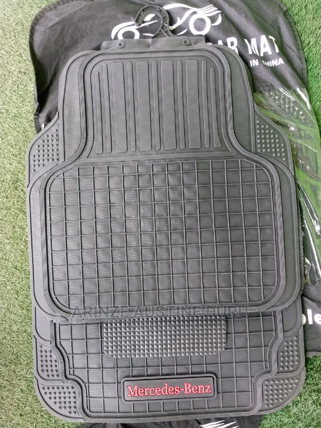 Mercedex Benz Floor Mat Box