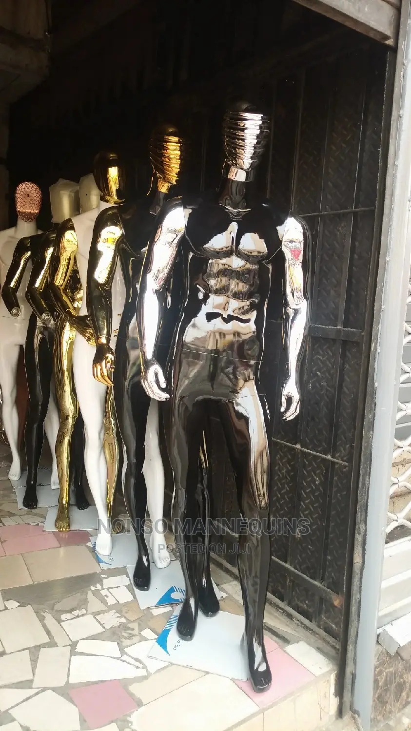 High Quality Luxury Chrome and Fibre Male Mannequins