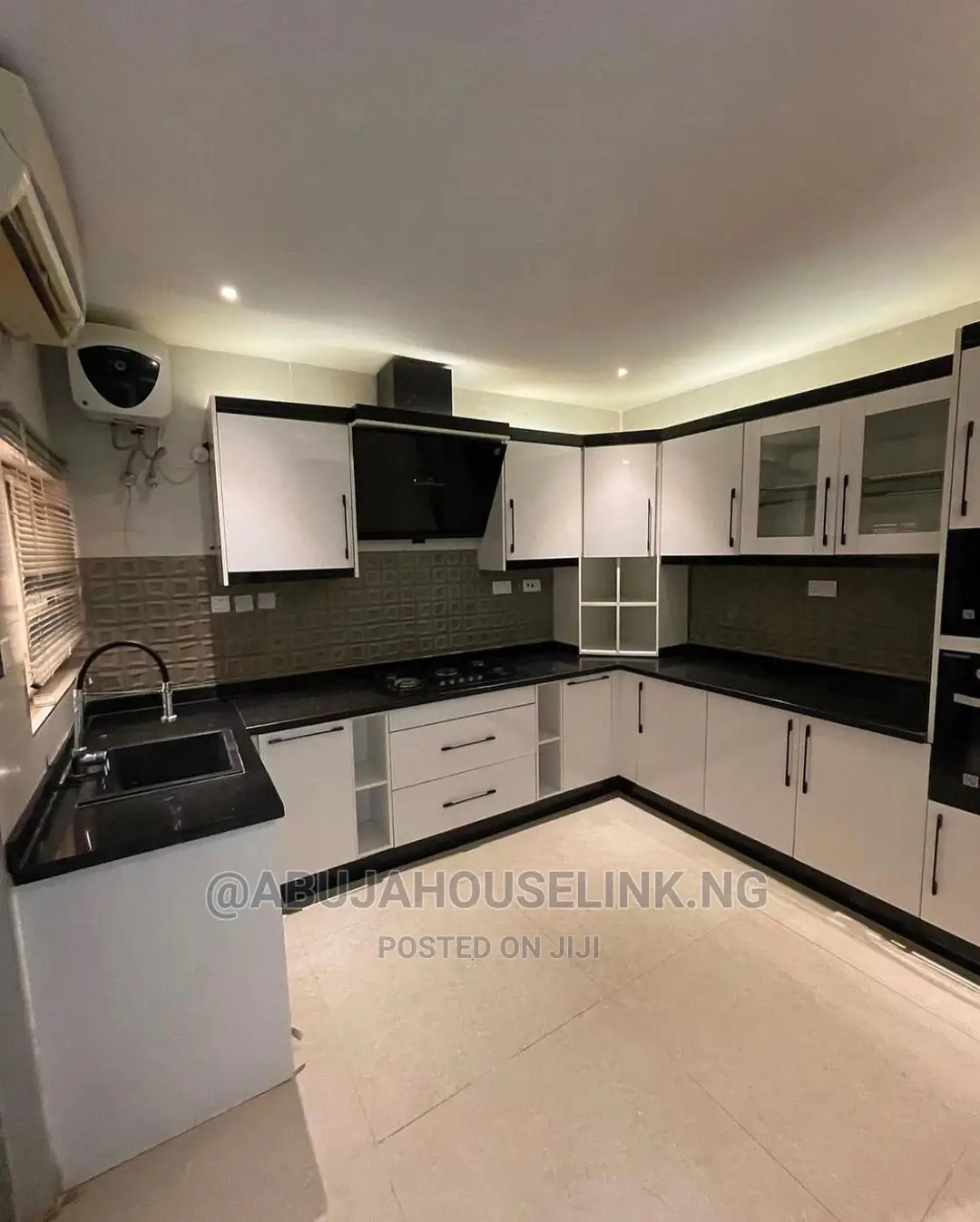 Furnished 4bdrm Duplex in Guzape Abuja for sale