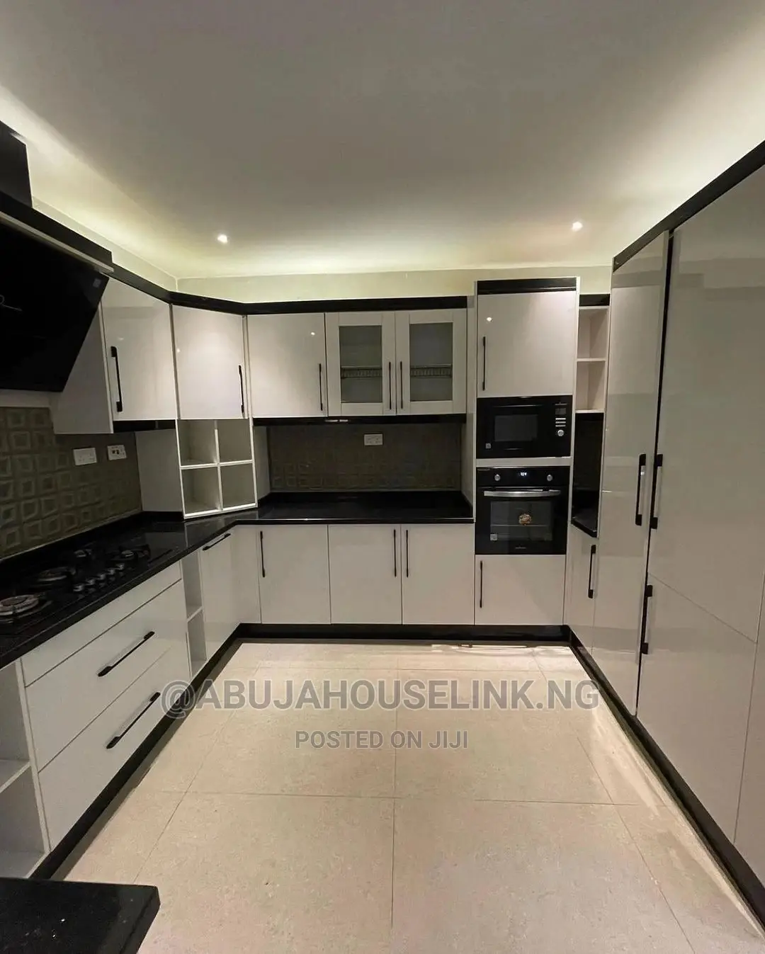 Furnished 4bdrm Duplex in Guzape Abuja for sale